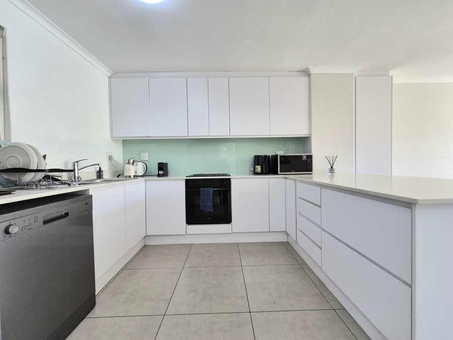 2 Bedroom Property for Sale in Claremont Upper Western Cape